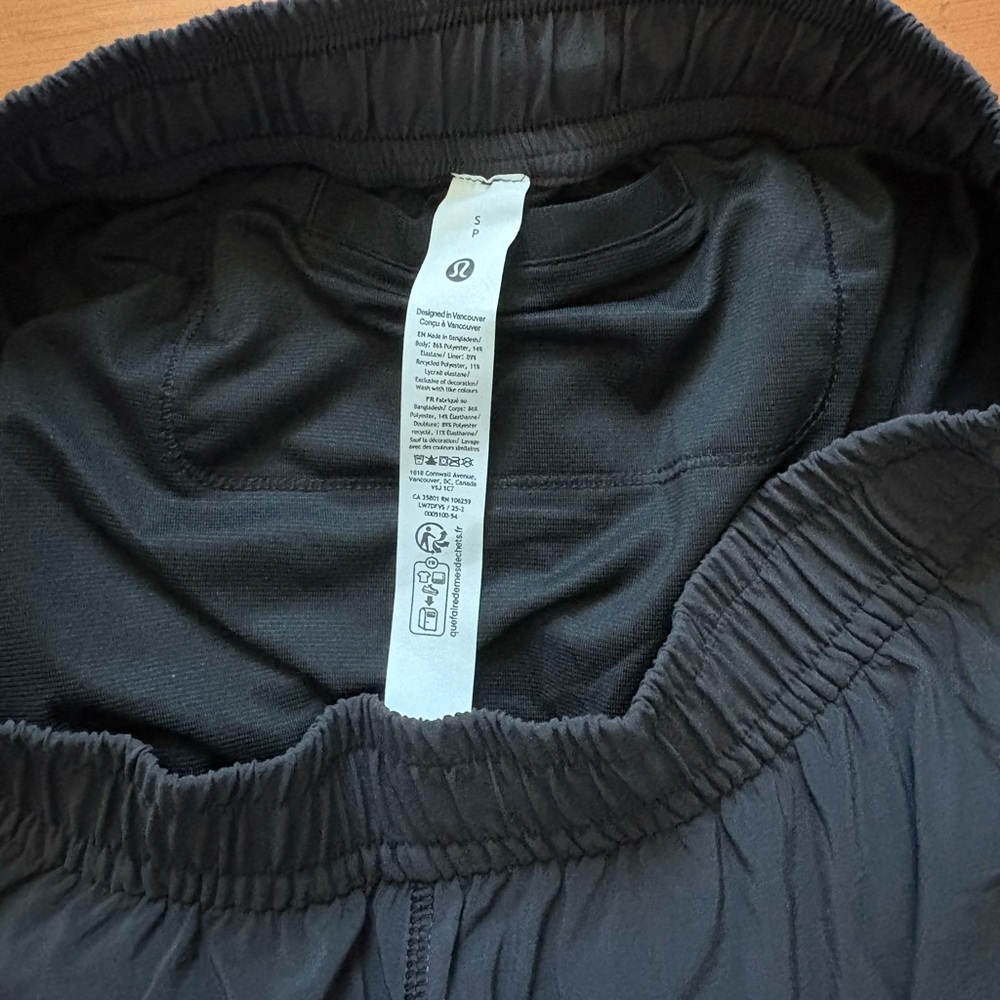 Lululemon Pace Crush High Rise Shorts - Picture 3 of 3